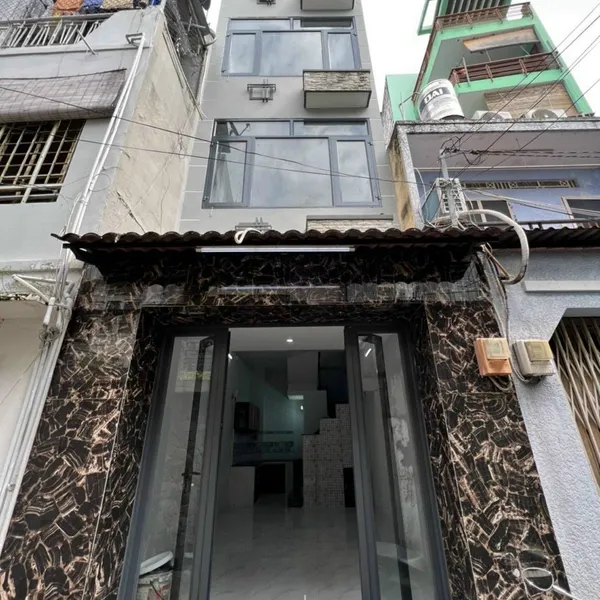 Bán nhà 1 trệt 3 lầu hẻm 575 Cách mạng Tháng Tám Phường 15 Quận 10