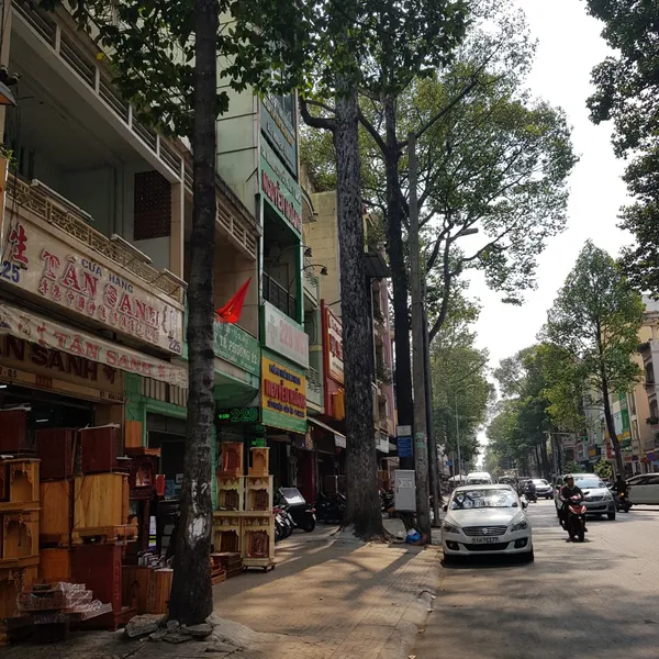 Cho thuê Nhà mặt tiền 261 Nguyễn Chí Thanh, P12, Quận 5