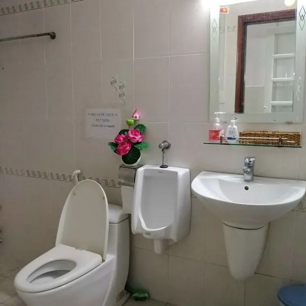 Cho thuê Nhà hẻm xe hơi 285/ Cách mạng Tháng Tám Quận 10 HCM