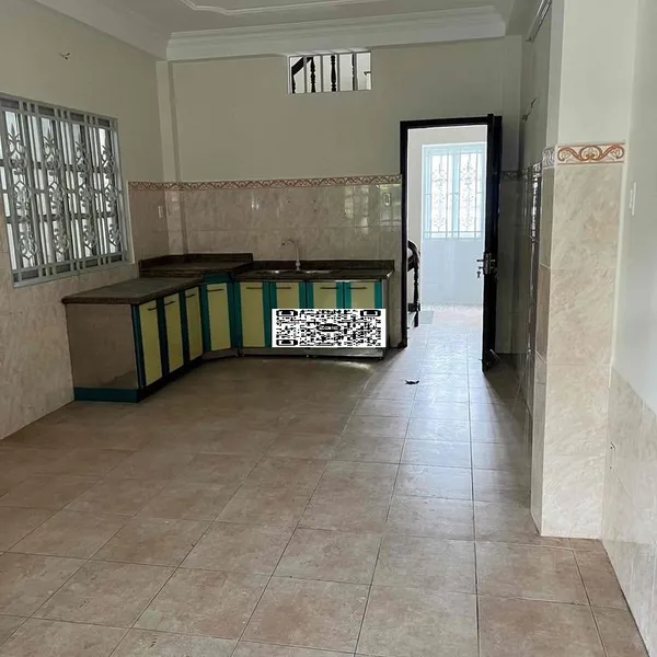 Cho thuê Nhà 16 Hùng Vương, P.1, Quận 10, HCM