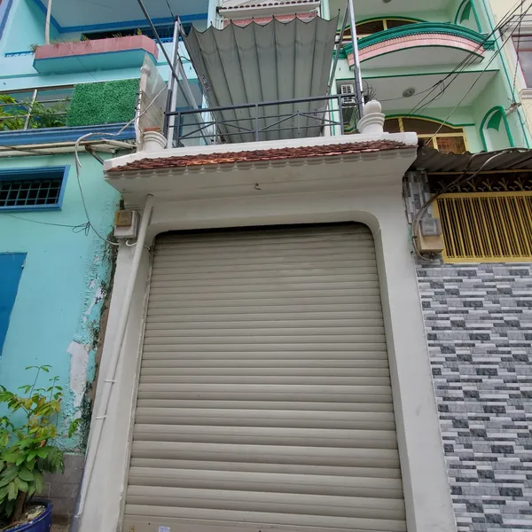 Cho thuê nhà mới HXH 377/ Nguyễn Tri Phương Phường 5 Quận 10