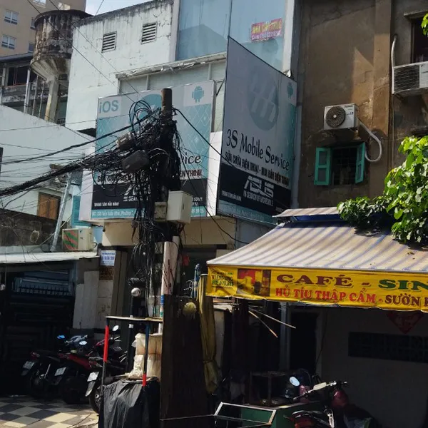 Cho thuê Nhà 1 trệt 3 lầu mặt tiền Trần Tuấn Khải Phường 7 Quận 5