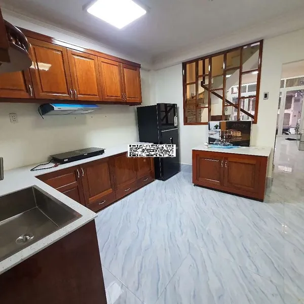Cho thuê Nhà ngay đầu hẻm 263 Nguyễn Trãi P. Nguyễn Cư Trinh Quận 1 HCM