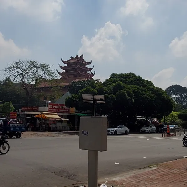 Cho thuê nhà 1 trệt 6 lầu mặt tiền đường 789 Lê Hồng Phong Quận 10