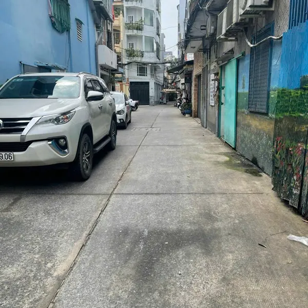 BẠN CẦN: ÔTÔ ĐỖ CỬA, NHIỀU PHÒNG, Q10 - NHÀ 6PN - 200M2 SÀN - 9,8 TỶ