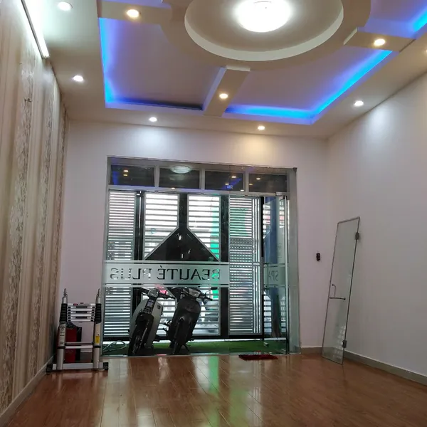 Cho thuê Nhà hẻm xe hơi 285/ Cách mạng Tháng Tám Quận 10 HCM