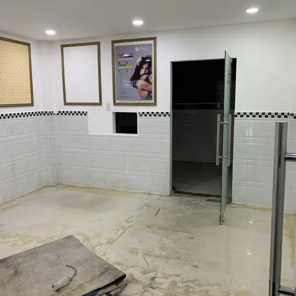 Cho thuê nhà mặt tiền đường 753 Lê Hồng Phong, P12, Quận 10
