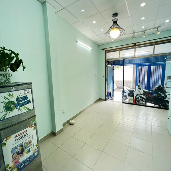 Cho thuê Nhà mặt tiền Nguyễn Đình Chính, Quận Phú Nhuận.
