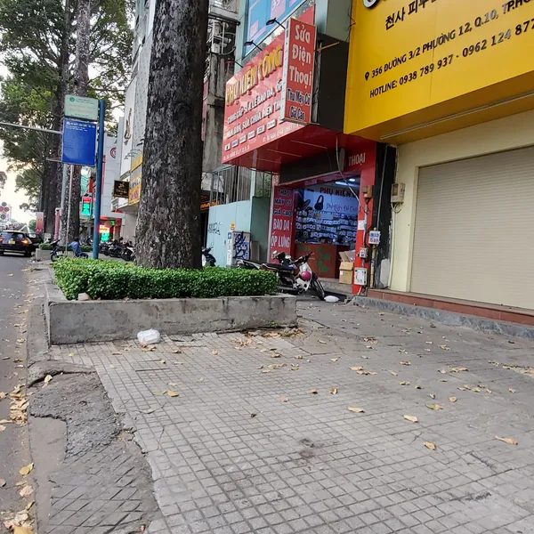 Cho thuê nhà mặt tiền 354 đường 3/2, P12, Quận 10