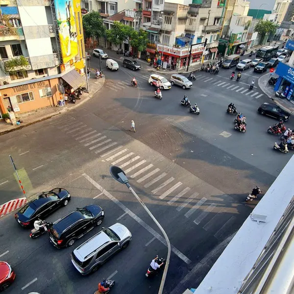 Cho thuê nhà mặt tiền đoạn 2 chiều Điện Biên Phủ P. Đakao Quận 1