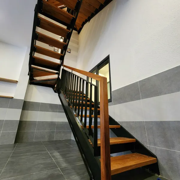 Bán Nhà Hẻm 462/ CMT8, Phường 11, Quận 3
