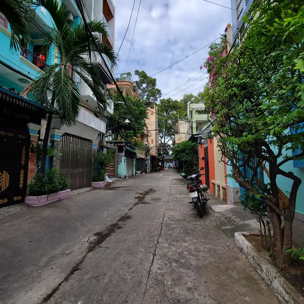 Cho thuê nhà mới HXH 377/ Nguyễn Tri Phương Phường 5 Quận 10