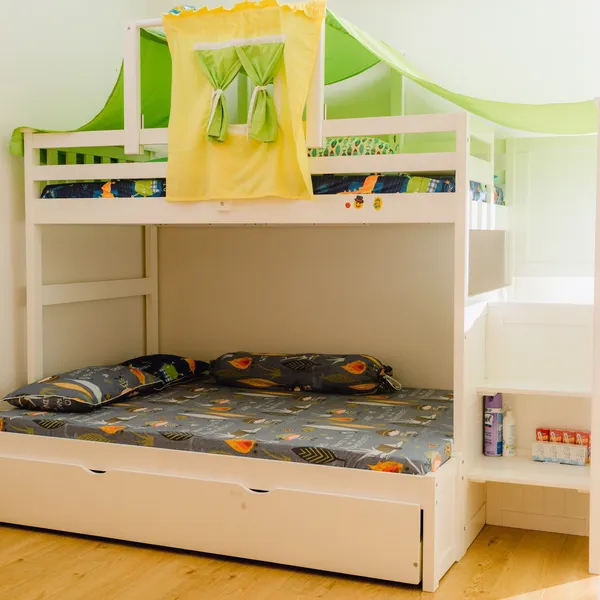 Cho thuê nhà hẻm 257/ đường 3/2, Quận 10