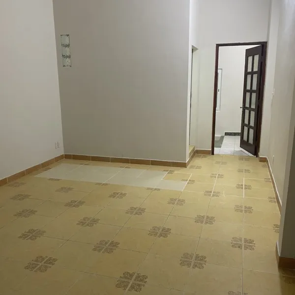 Cho thuê nhà hẻm xe hơi 343 đường Sư Vạn Hạnh Phường 12 Quận 10