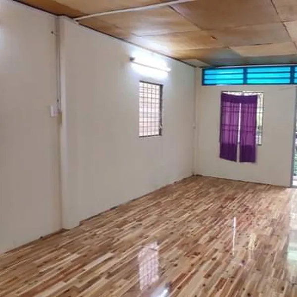 Cho thuê nhà căn góc HXH 480/Hoàng Sa Quận 3