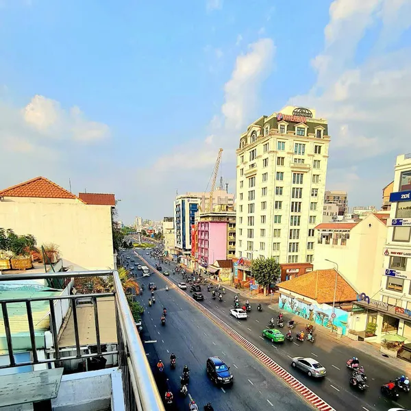 Cho thuê nhà mặt tiền đoạn 2 chiều Điện Biên Phủ P. Đakao Quận 1