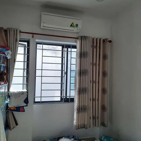 BÁN NHÀ HẺM 490 LÝ THÁI TỔ - 4PN - 4 WC MỚI ĐẸP - VÀO Ở LIÈN