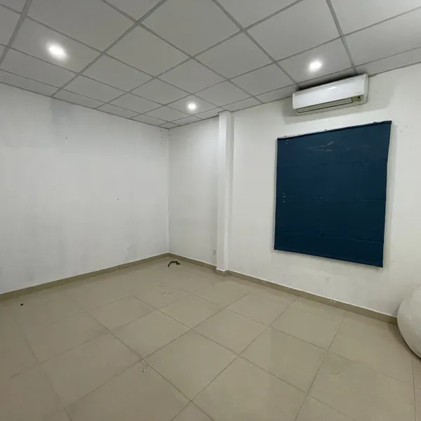 Cho thuê nhà 1 trệt 2 lầu HXH 177 đường 3-2, P11, Quận 10