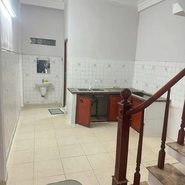 Cho thuê nhà Hẻm 157/ đường 3/2, P11, Quận 10, HCM