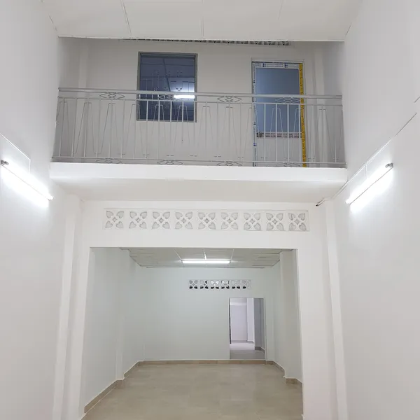 Cho thuê Nhà mặt tiền 261 Nguyễn Chí Thanh, P12, Quận 5