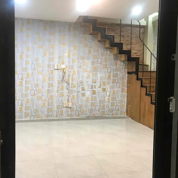 Cho thuê nhà 223/ Vĩnh Viễn, Phường 4, Quận 10, HCM.