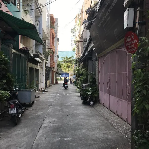 Cho thuê nhà 1 trệt 2 lầu HXH 177 đường 3-2, P11, Quận 10