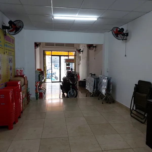 Bán Nhà mặt tiền đường 261 Nguyễn Chí Thanh, P12, Quận 5