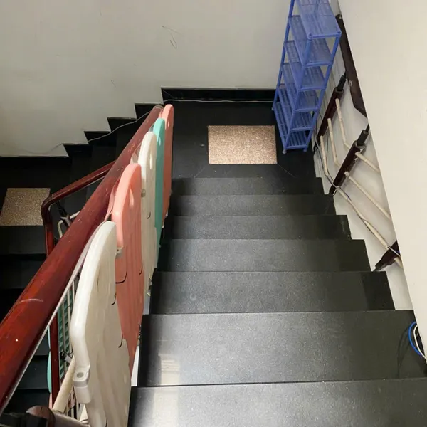Cho thuê Nhà NC có 5pn - 4wc số 7A/19/ Thành Thái, P.14, Quận 10, HCM
