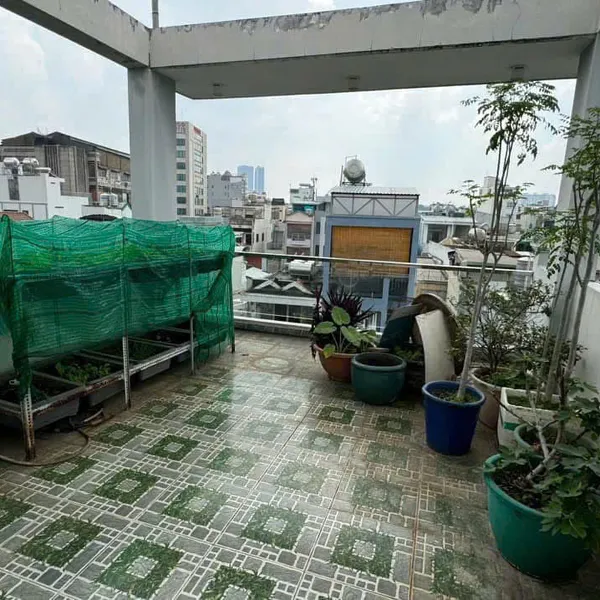 BẠN CẦN: ÔTÔ ĐỖ CỬA, NHIỀU PHÒNG, Q10 - NHÀ 6PN - 200M2 SÀN - 9,8 TỶ