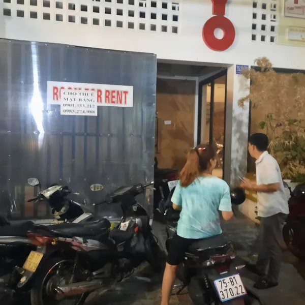 Cho thuê mặt bằng TK39/ Nguyễn Cảnh Chân, Quận 1