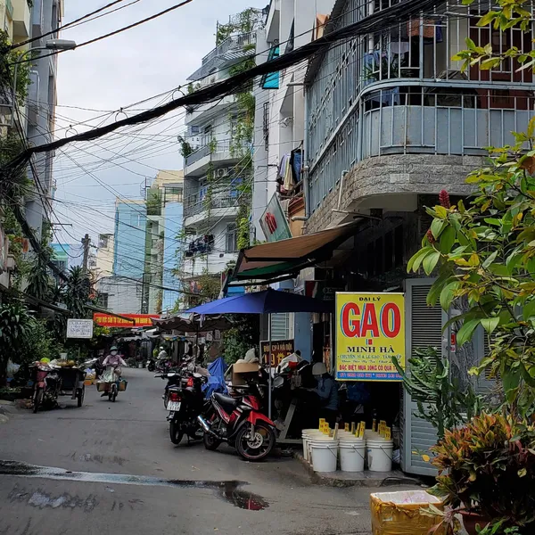 Cho thuê Nhà hẻm 8m 100/ Nguyễn Ngọc Lộc, P.14, Quận 10
