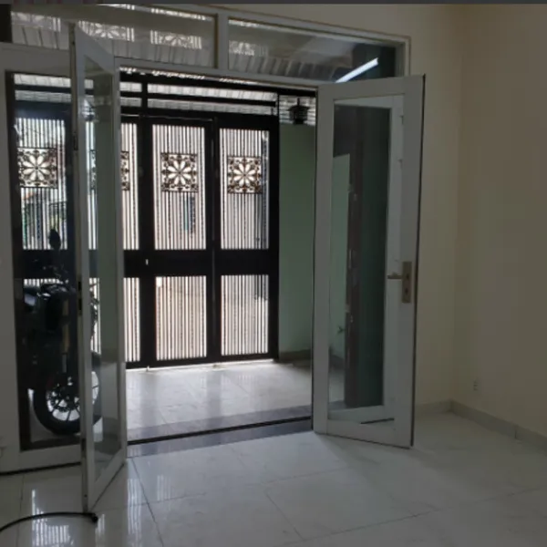 Cho thuê Nhà hẻm xe hơi 141 Tám Danh, P4, Quận 8