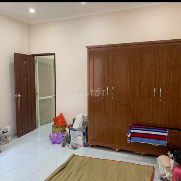Cho thuê nhà hẻm 145 đường 3-2, P11, Quận 10