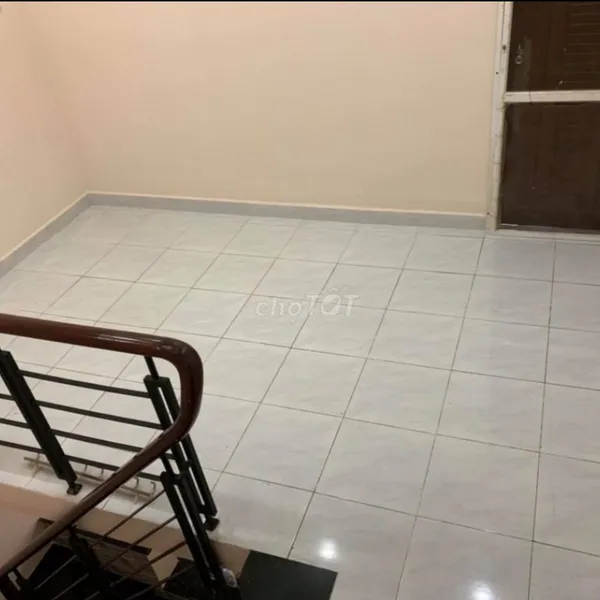 Cho thuê nhà hẻm 145 đường 3-2, P11, Quận 10