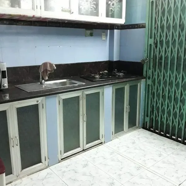 Cho thuê nhà  hẻm xe hơi 242/ Nguyễn Thiện Thuật, P1, Quận 3