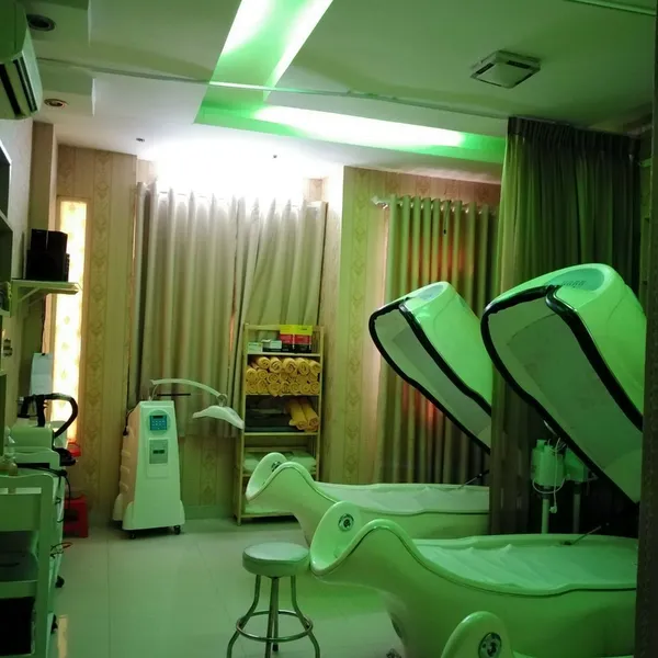 Cho thuê Nhà hẻm 10m 285/ Cách mạng Tháng Tám, P.12, Quận 10