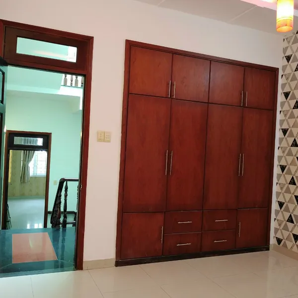 Cho thuê Nhà hẻm 10m 285/ Cách mạng Tháng Tám, P.12, Quận 10