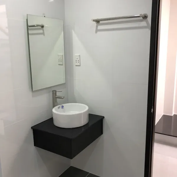 Cho thuê nhà hẻm 275/ Nguyễn Đình Chiểu, Quận 3