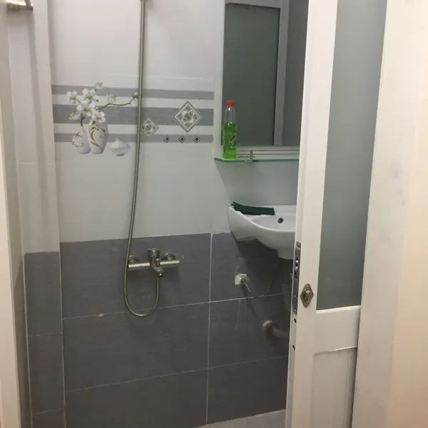 Cho thuê nhà hẻm 384/13 Lý Thái Tổ, P10, Quận 10