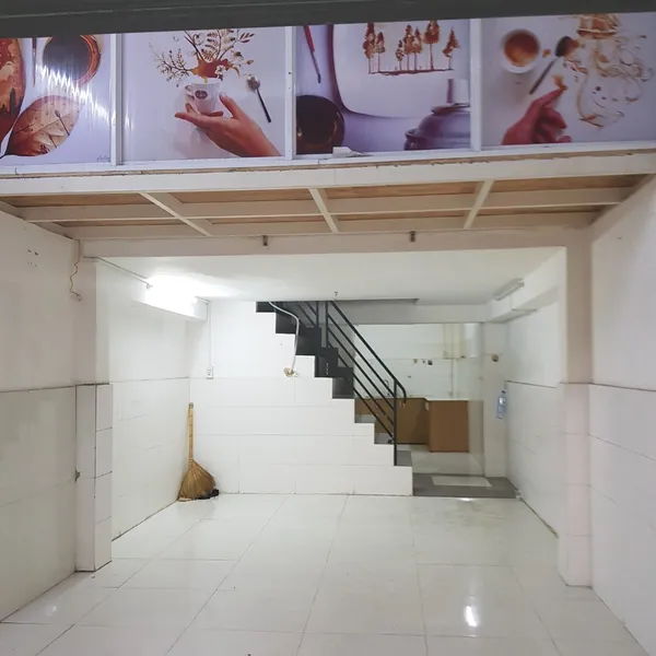 Cho thuê nhà hẻm xe hơi 384 Lý Thái Tổ, P10, Quận 10