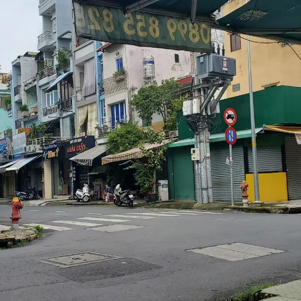 Cho thuê nhà hẻm 4m 417 Hòa Hảo