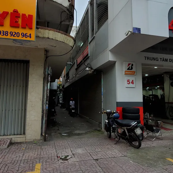 Cho thuê nhà hẻm 56 Lý Thái Tổ Quận 3 tiện KDOL