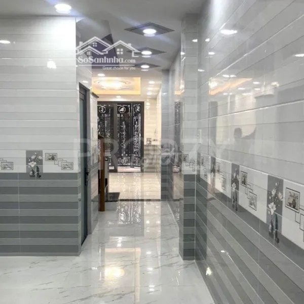Cho thuê nhà hẻm 5m 153 Cao Thắng, P12, Quận 10