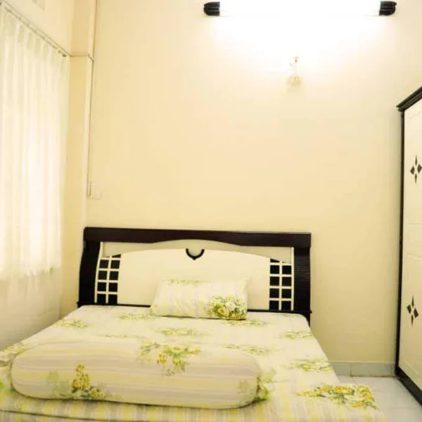 Cho thuê nhà  hẻm xe hơi 136 Trần Quang Diệu, Quận 3