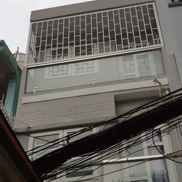 Cho thuê nhà hẻm xe hơi 490 Lý Thái Tổ, P10, Quận 10