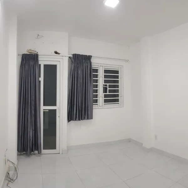 Cho thuê nhà hẻm xe hơi 490 Lý Thái Tổ, P10, Quận 10
