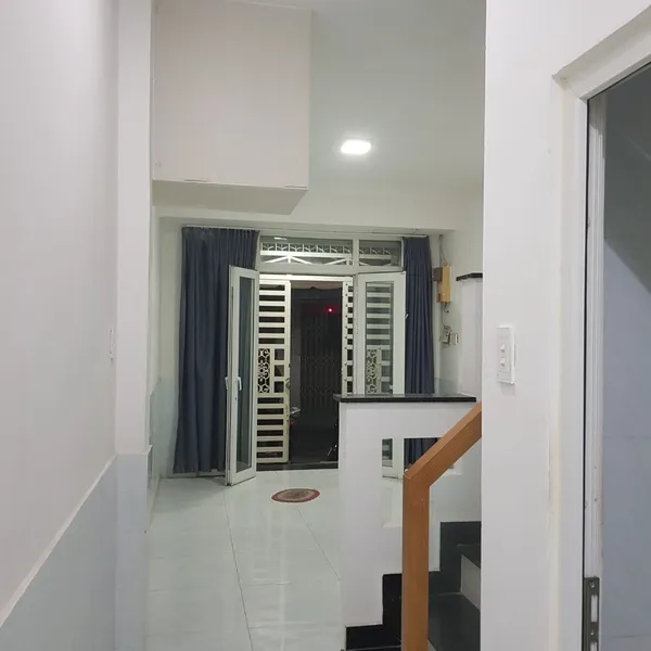 Cho thuê nhà hẻm xe hơi 490 Lý Thái Tổ, P10, Quận 10