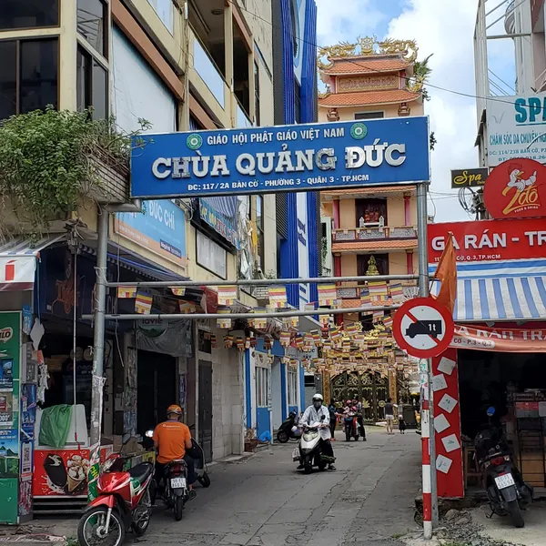 Cho thuê nhà hẻm xe hơi 141/ Bàn Cờ Quận 3