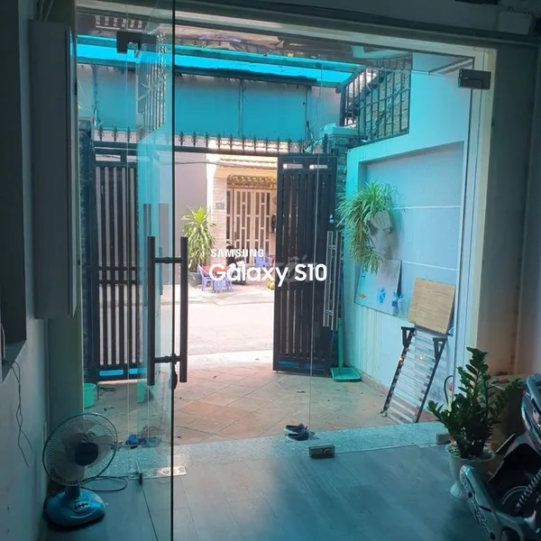 Cho thuê nhà hẻm xe hơi 449 đường Sư Vạn Hạnh, P12, Quận 10