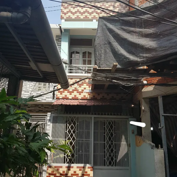 Cho thuê nhà HXH 5m 153 Cao Thắng, Quận 10